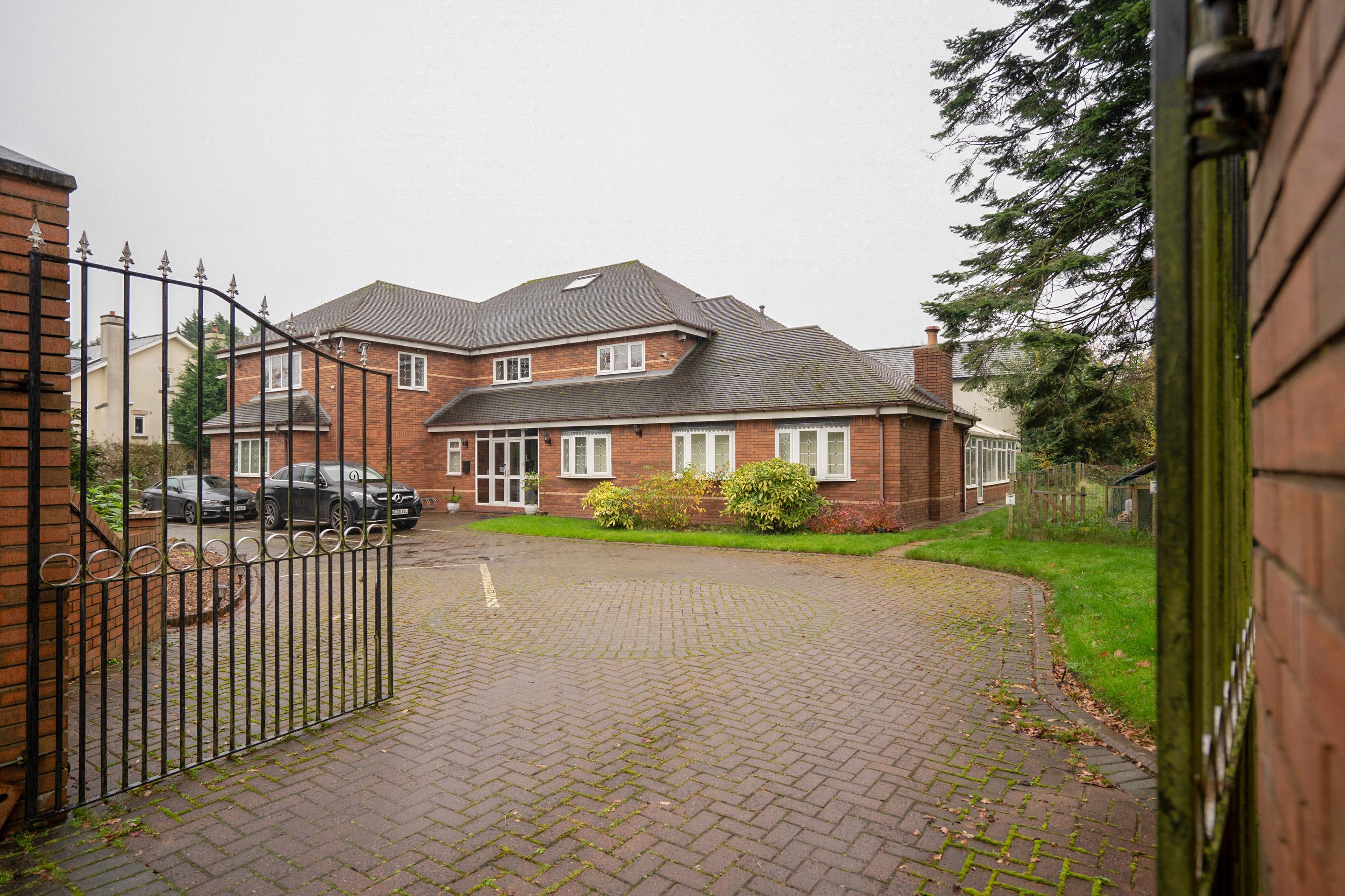 Oyo Oakcroft Guest House Manchester Airport Ringway エクステリア 写真